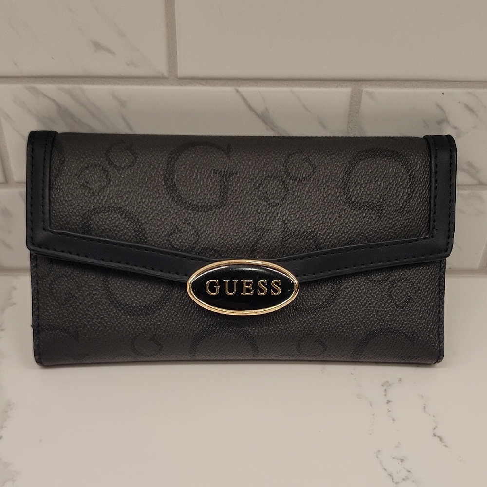 Guess Wallet Womens